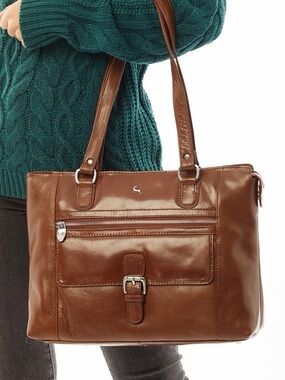 ASHWOOD Leather Satchel in Brown - Stylish Everyday Carry Laptop Work Tote Bag